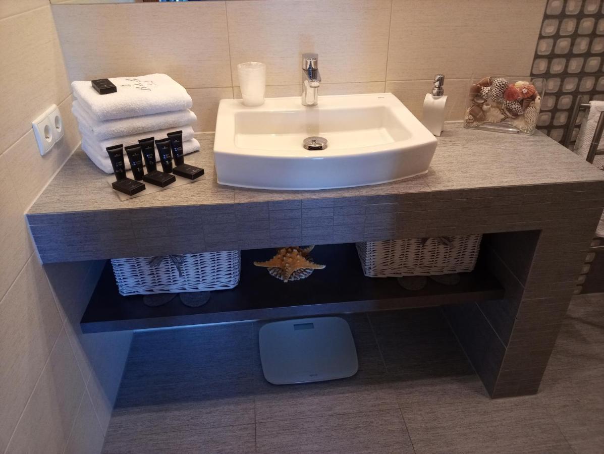 Apartament Z Widokiem Na Morze Dziwnówek Eksteriør billede